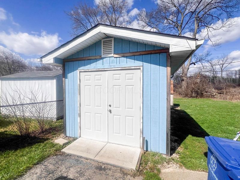 2676 Shelly Drive, Columbus, OH 43207 Photo 49