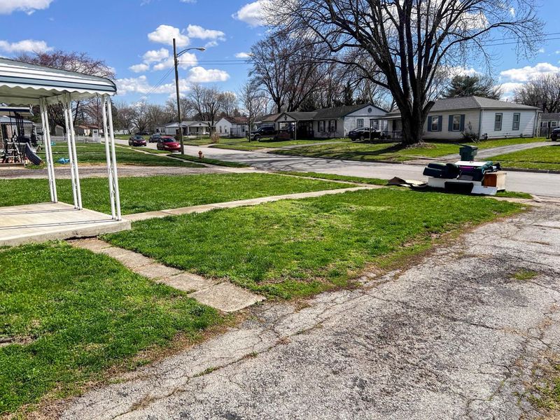 2676 Shelly Drive, Columbus, OH 43207 Photo 51