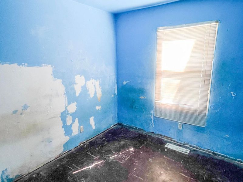 2676 Shelly Drive, Columbus, OH 43207 Photo 7