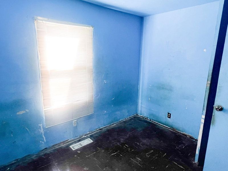 2676 Shelly Drive, Columbus, OH 43207 Photo 8