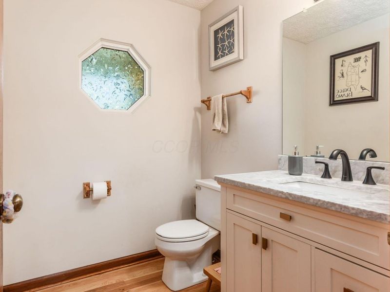 703 Suntree Drive , Westerville, OH 43081 Photo 13