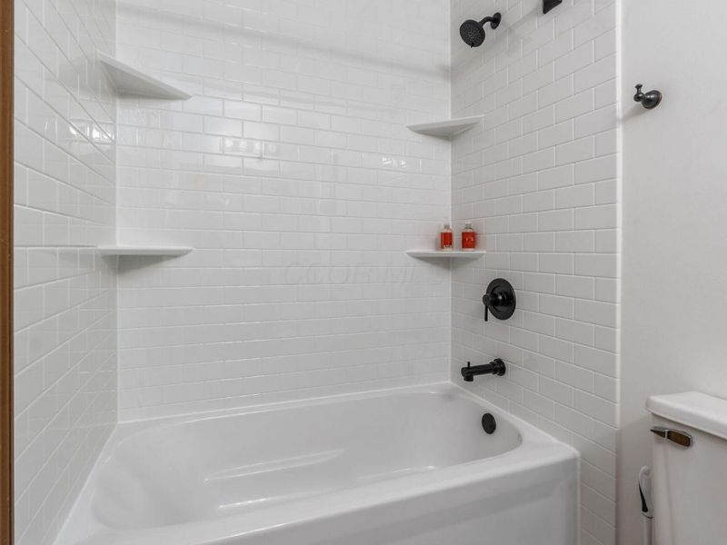 703 Suntree Drive , Westerville, OH 43081 Photo 21