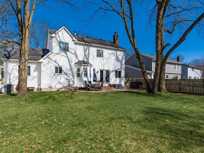 703 Suntree Drive , Westerville, OH 43081 Photo 23