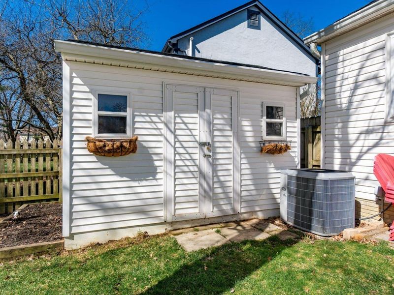 703 Suntree Drive , Westerville, OH 43081 Photo 28