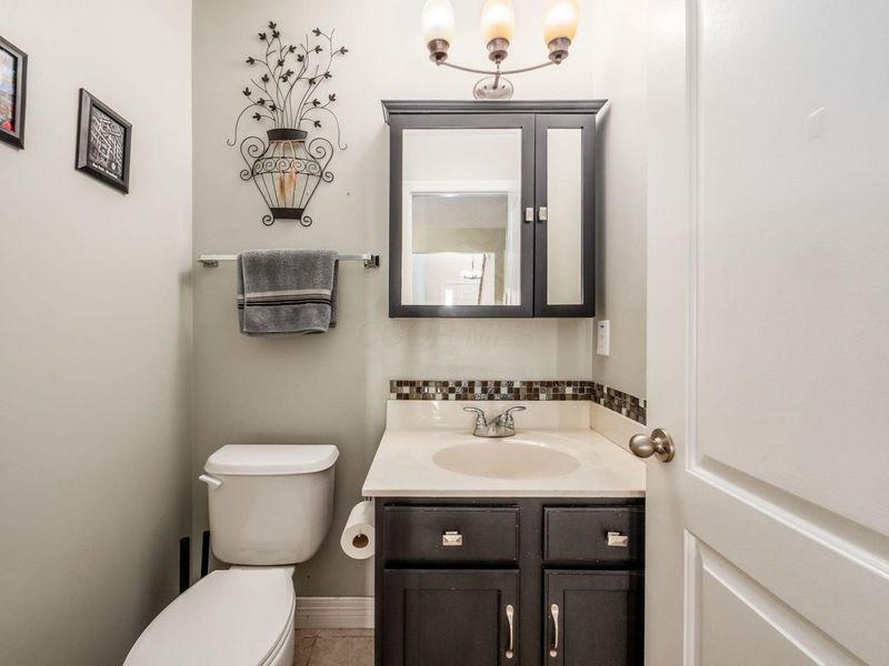 146 Dowler Drive, South Bloomfield, OH 43103 Photo 12