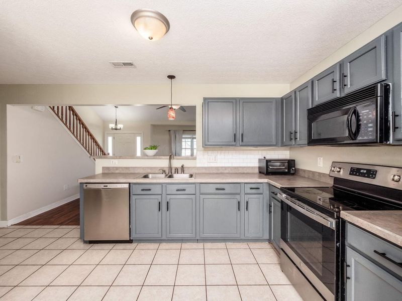 146 Dowler Drive, South Bloomfield, OH 43103 Photo 15