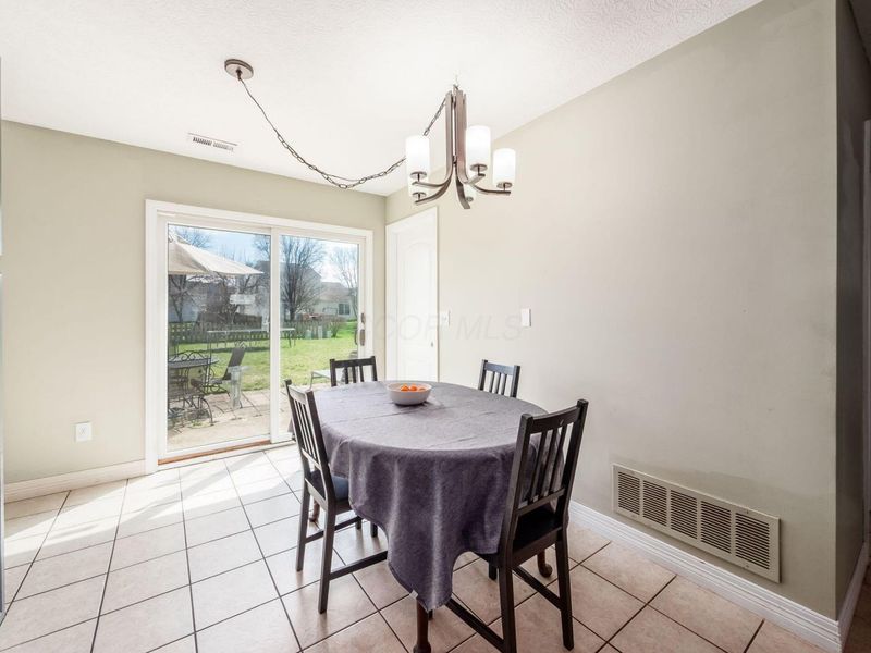 146 Dowler Drive, South Bloomfield, OH 43103 Photo 17