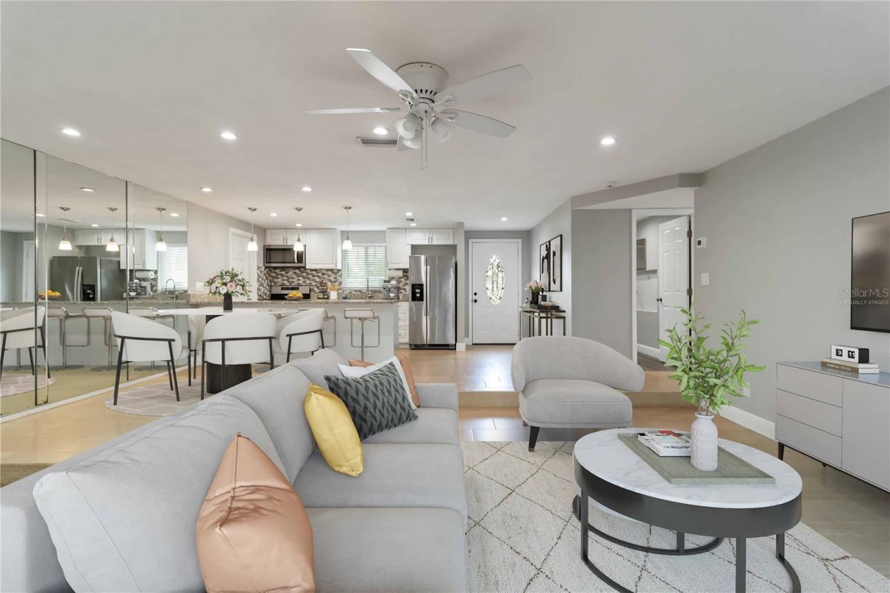 5823 22nd Street W, Bradenton, FL 34207 Photo