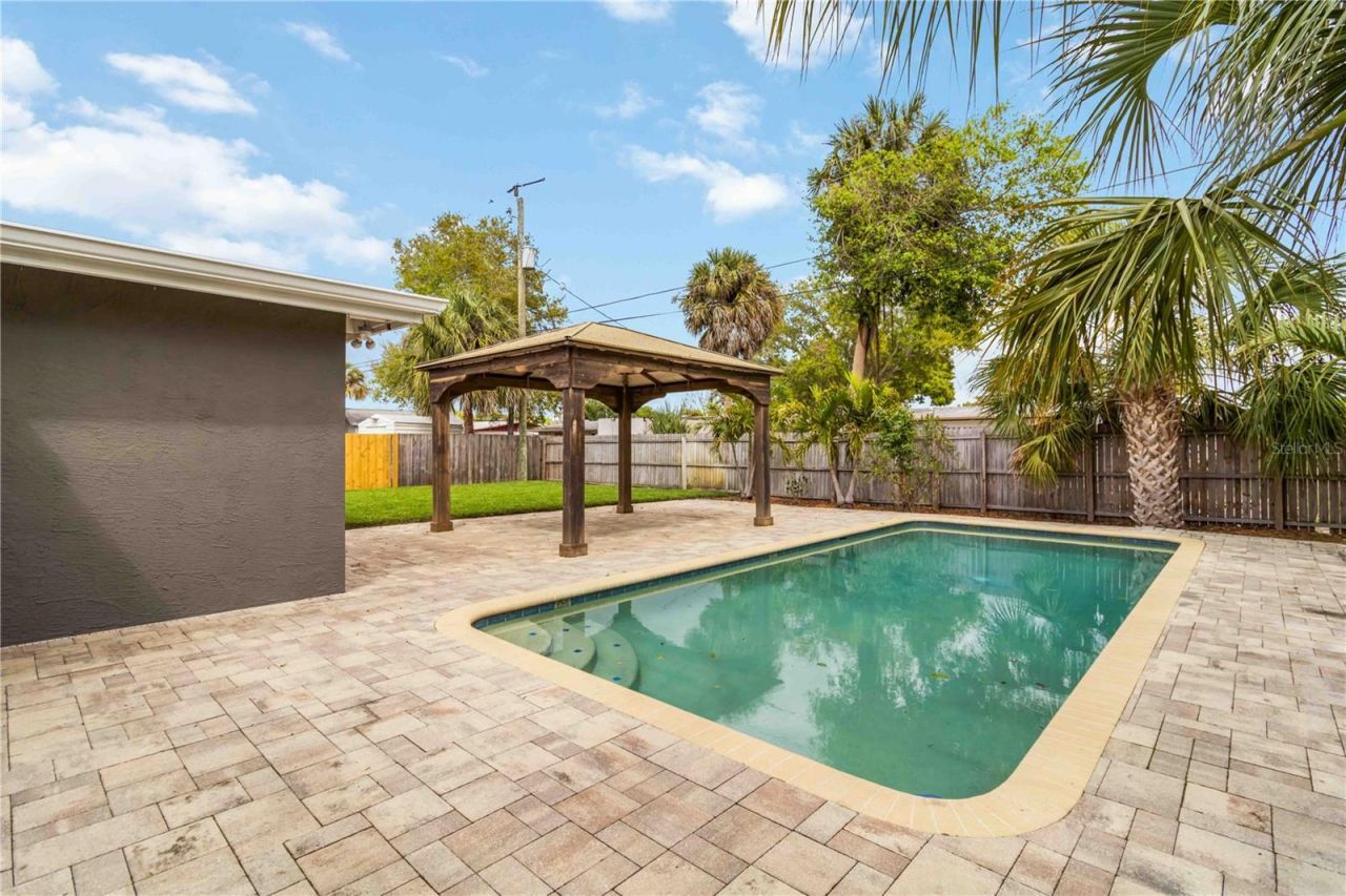 5823 22nd Street W, Bradenton, FL 34207 Photo