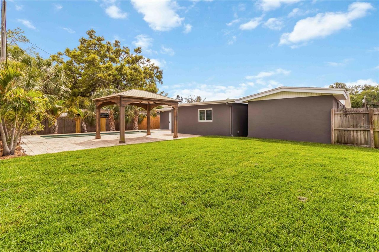 5823 22nd Street W, Bradenton, FL 34207 Photo