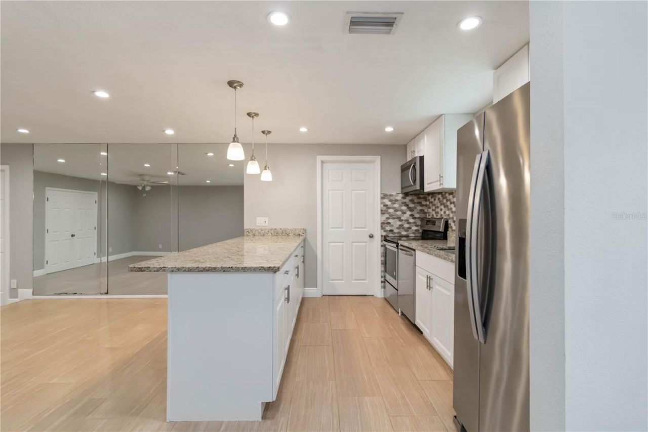 5823 22nd Street W, Bradenton, FL 34207 Photo