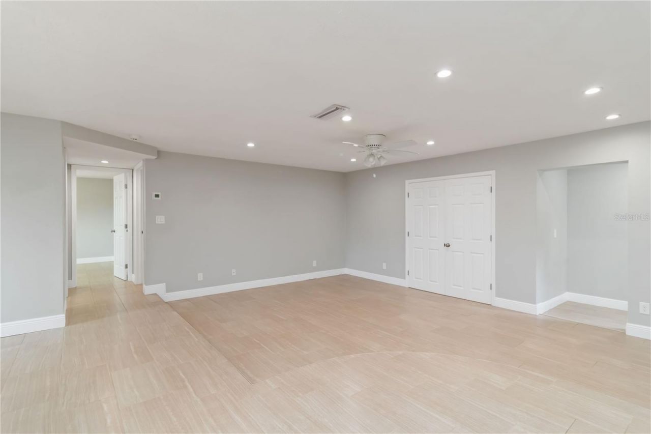 5823 22nd Street W, Bradenton, FL 34207 Photo