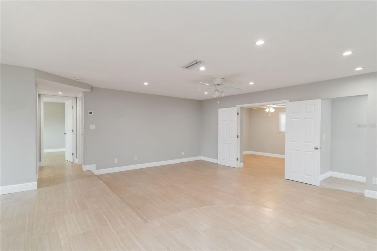 5823 22nd Street W, Bradenton, FL 34207 Photo