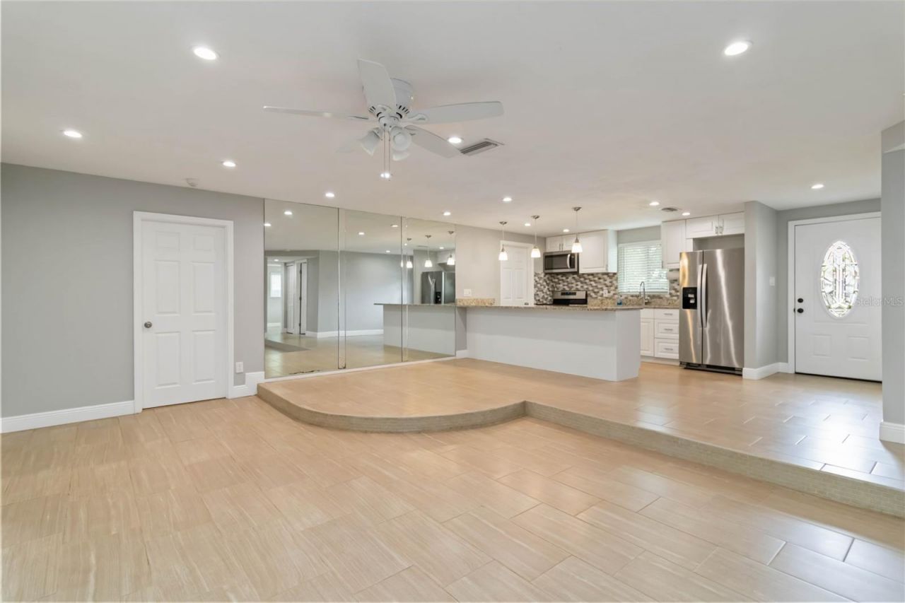 5823 22nd Street W, Bradenton, FL 34207 Photo