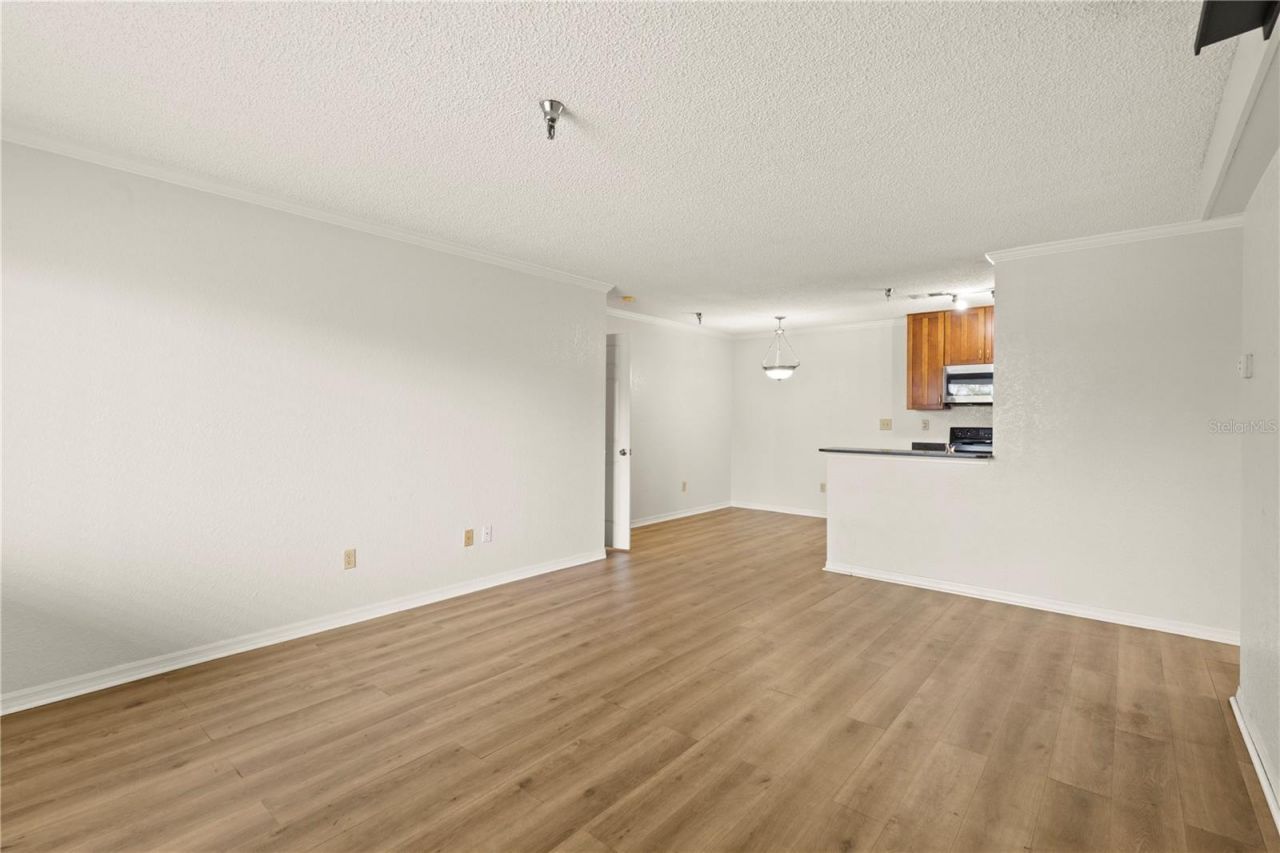 10265 Gandy Boulevard N, Unit 1401, Saint Petersburg, FL 33702 Photo