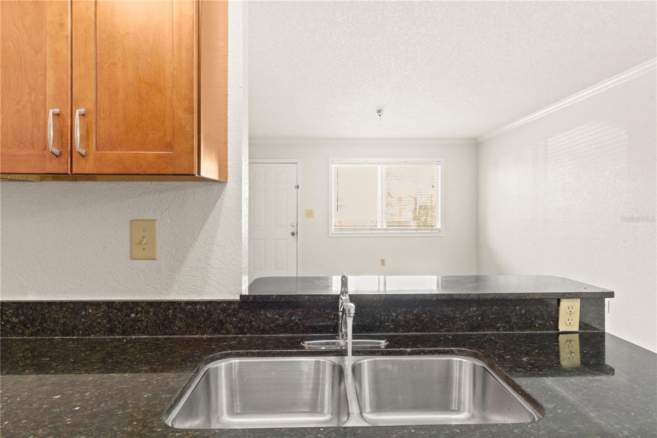 10265 Gandy Boulevard N, Unit 1401, Saint Petersburg, FL 33702 Photo