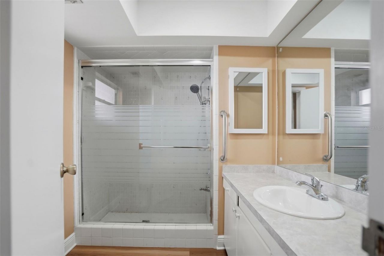 5108 Brittany Drive S, Unit 1006, Saint Petersburg, FL 33715 Photo