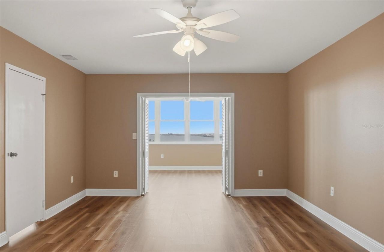 5108 Brittany Drive S, Unit 1006, Saint Petersburg, FL 33715 Photo