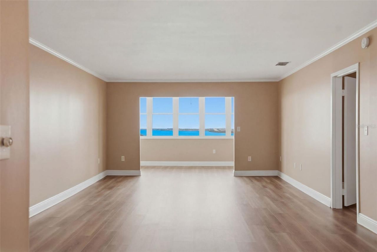 5108 Brittany Drive S, Unit 1006, Saint Petersburg, FL 33715 Photo