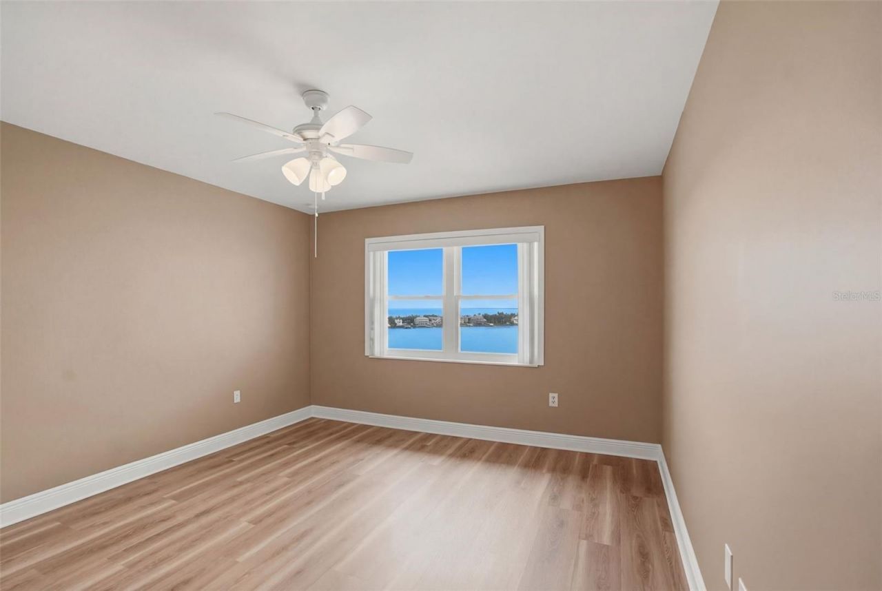 5108 Brittany Drive S, Unit 1006, Saint Petersburg, FL 33715 Photo