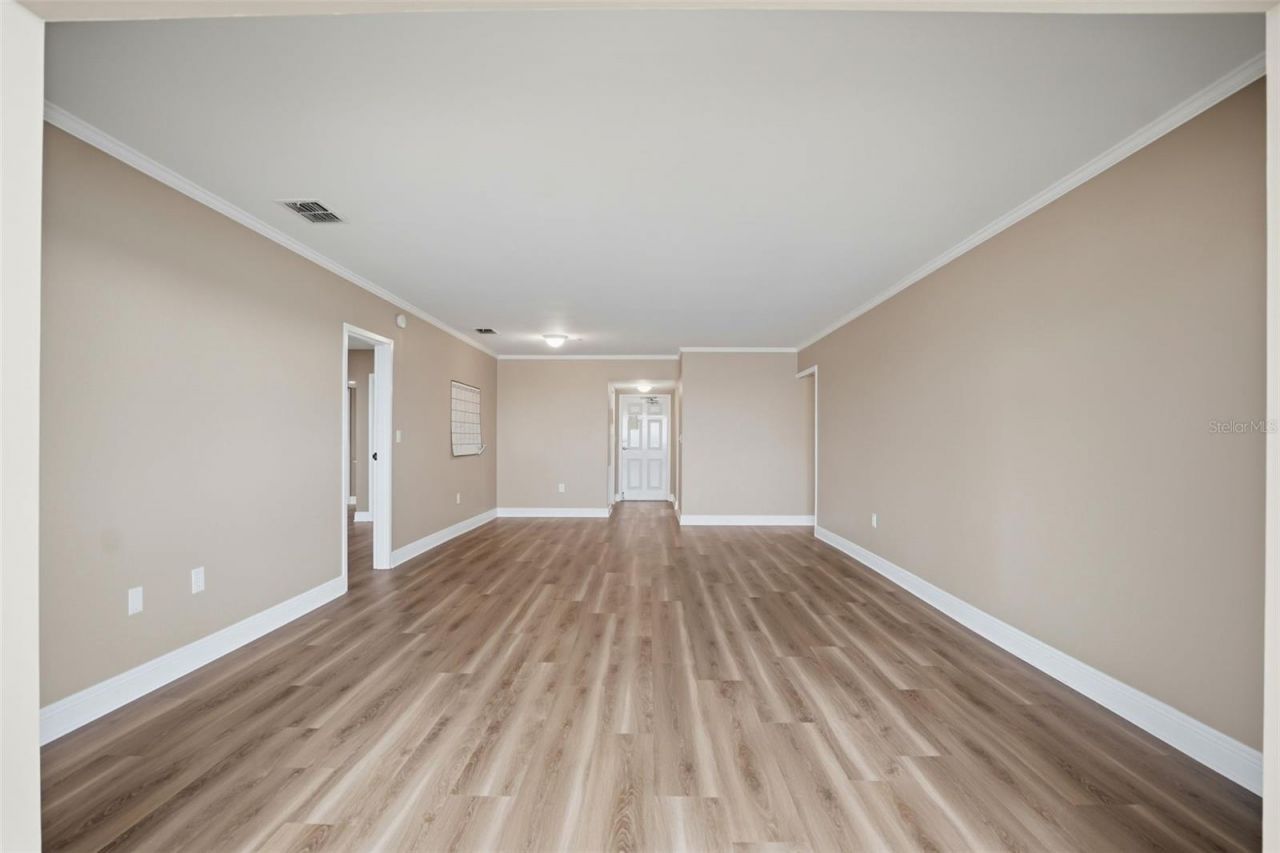 5108 Brittany Drive S, Unit 1006, Saint Petersburg, FL 33715 Photo