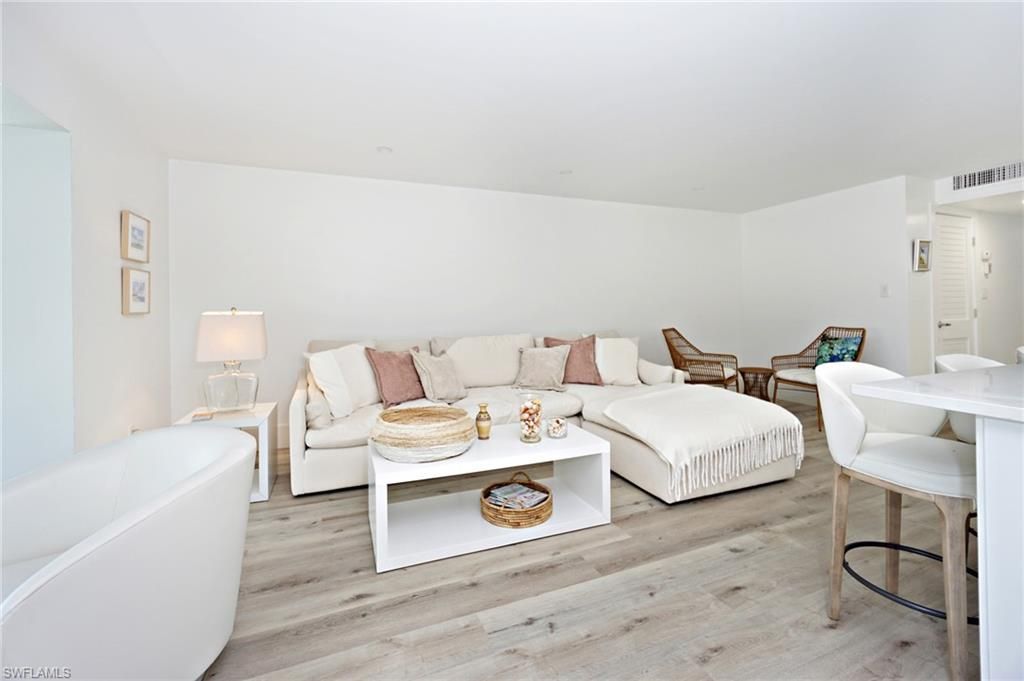 1910 Gulf Shore Blvd N, Unit 102, Naples, FL 34102 Photo