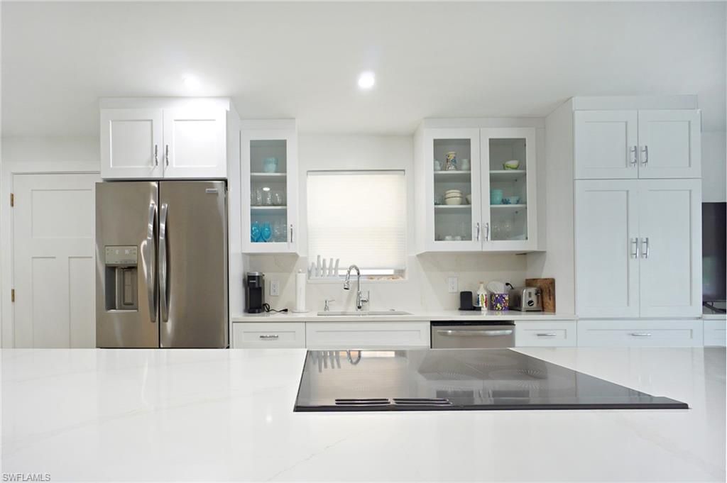 1910 Gulf Shore Blvd N, Unit 102, Naples, FL 34102 Photo