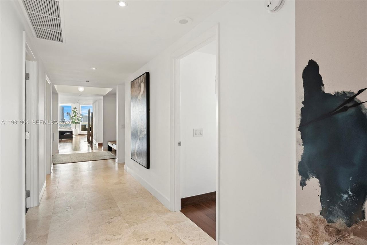 6000 Island Blvd, Unit 1208, Aventura, FL 33160 Photo