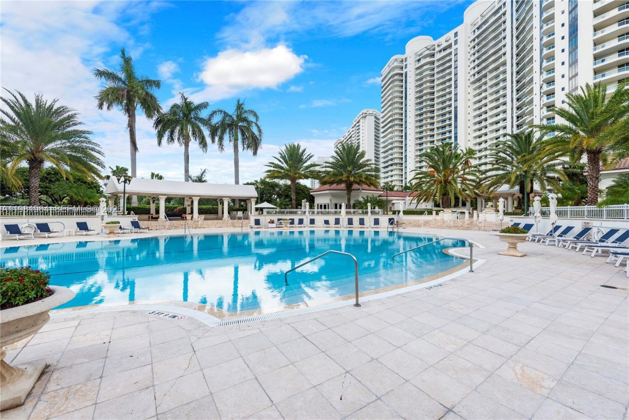 6000 Island Blvd, Unit 1208, Aventura, FL 33160 Photo
