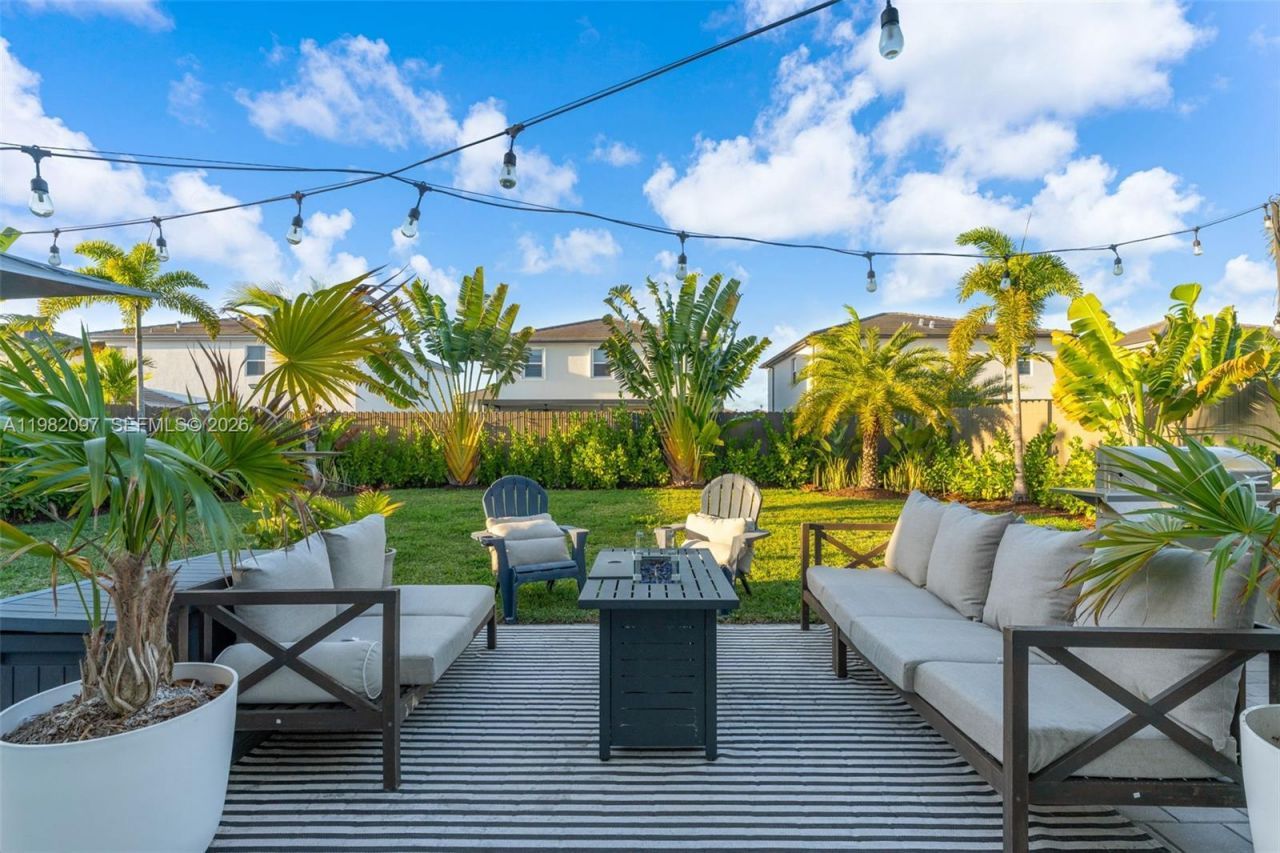 12741 SW 213th Ter , Miami, FL 33177 Photo