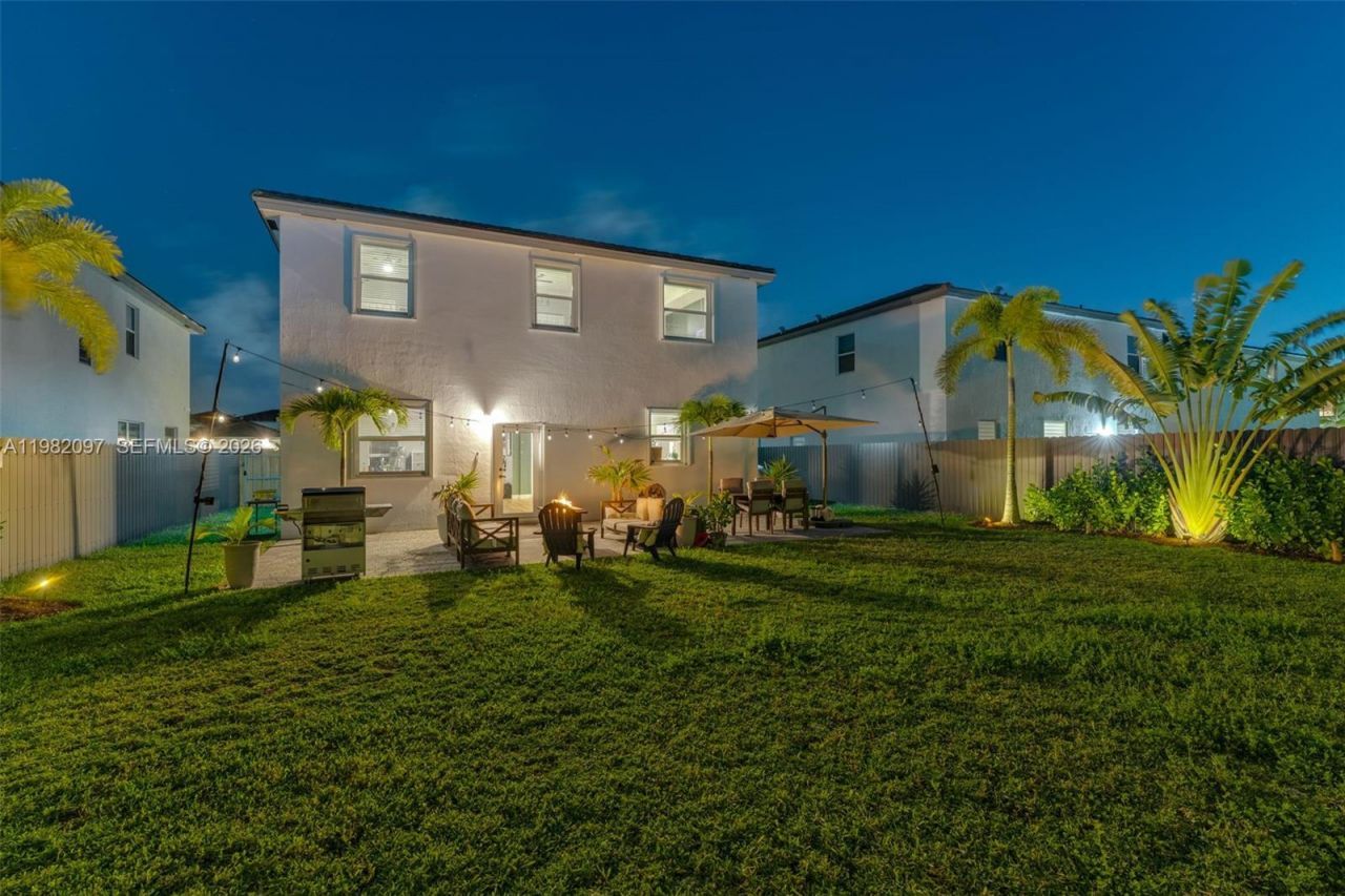 12741 SW 213th Ter , Miami, FL 33177 Photo