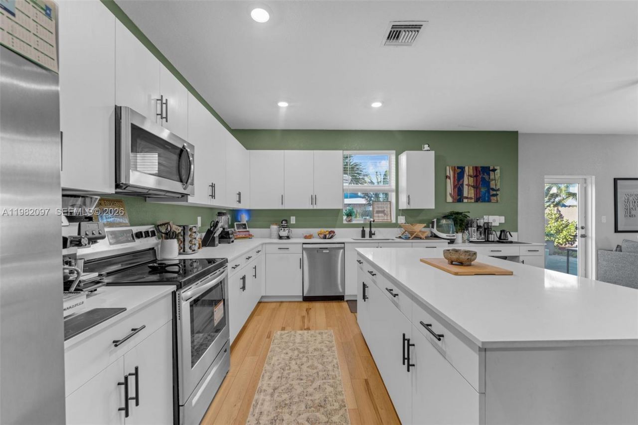 12741 SW 213th Ter , Miami, FL 33177 Photo