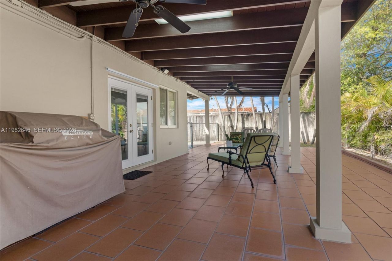 4660 W 9th Ave, Hialeah, FL 33012 Photo