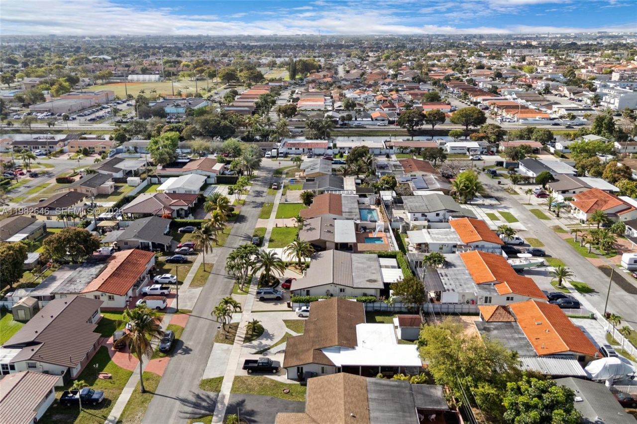 4660 W 9th Ave, Hialeah, FL 33012 Photo