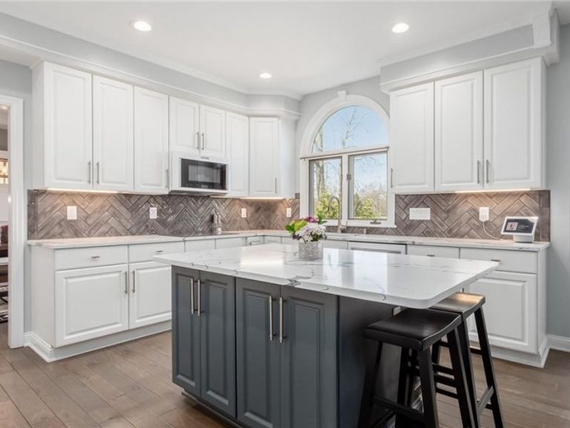 6170 Balmoral Drive, Dublin, OH 43017 Photo 3