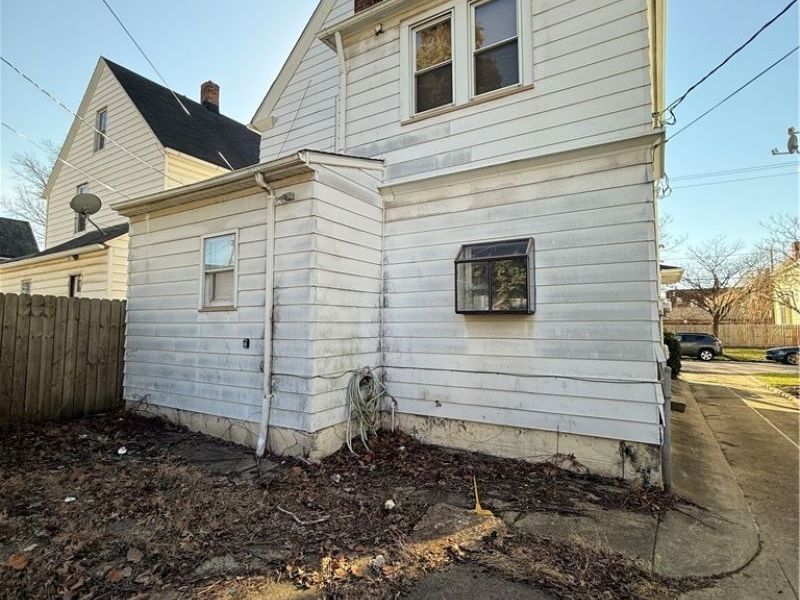 3151 W 94th Street, Cleveland, OH 44102 Photo 2