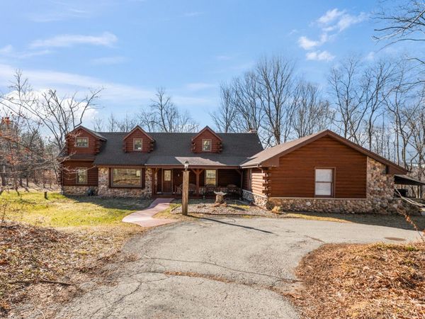 1311 Emerald Dr, Erin, WI 53027