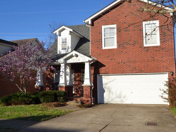 6872 Bridgewater Dr , Nashville, TN 37221