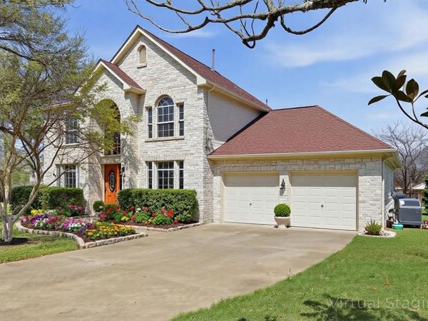 207 Silver Oak DR, Round Rock, TX 78664