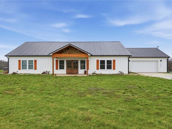 16731 Patton Road , Pea Ridge, AR 72751