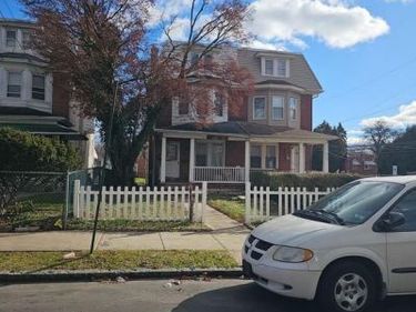 902 ARCH STREET, NORRISTOWN, PA 19401