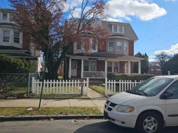 902 ARCH STREET , NORRISTOWN, PA 19401