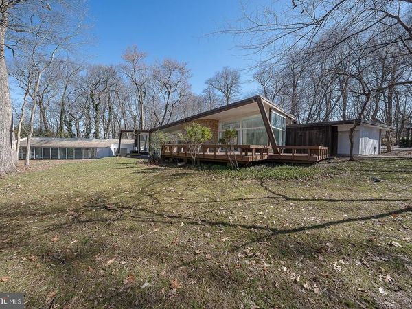 39 FAIRVIEW ROAD , PENN VALLEY, PA 19072