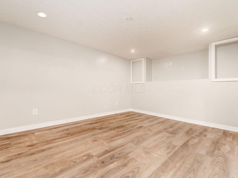 5972 Maple Canyon Avenue , Columbus, OH 43229 Photo 18