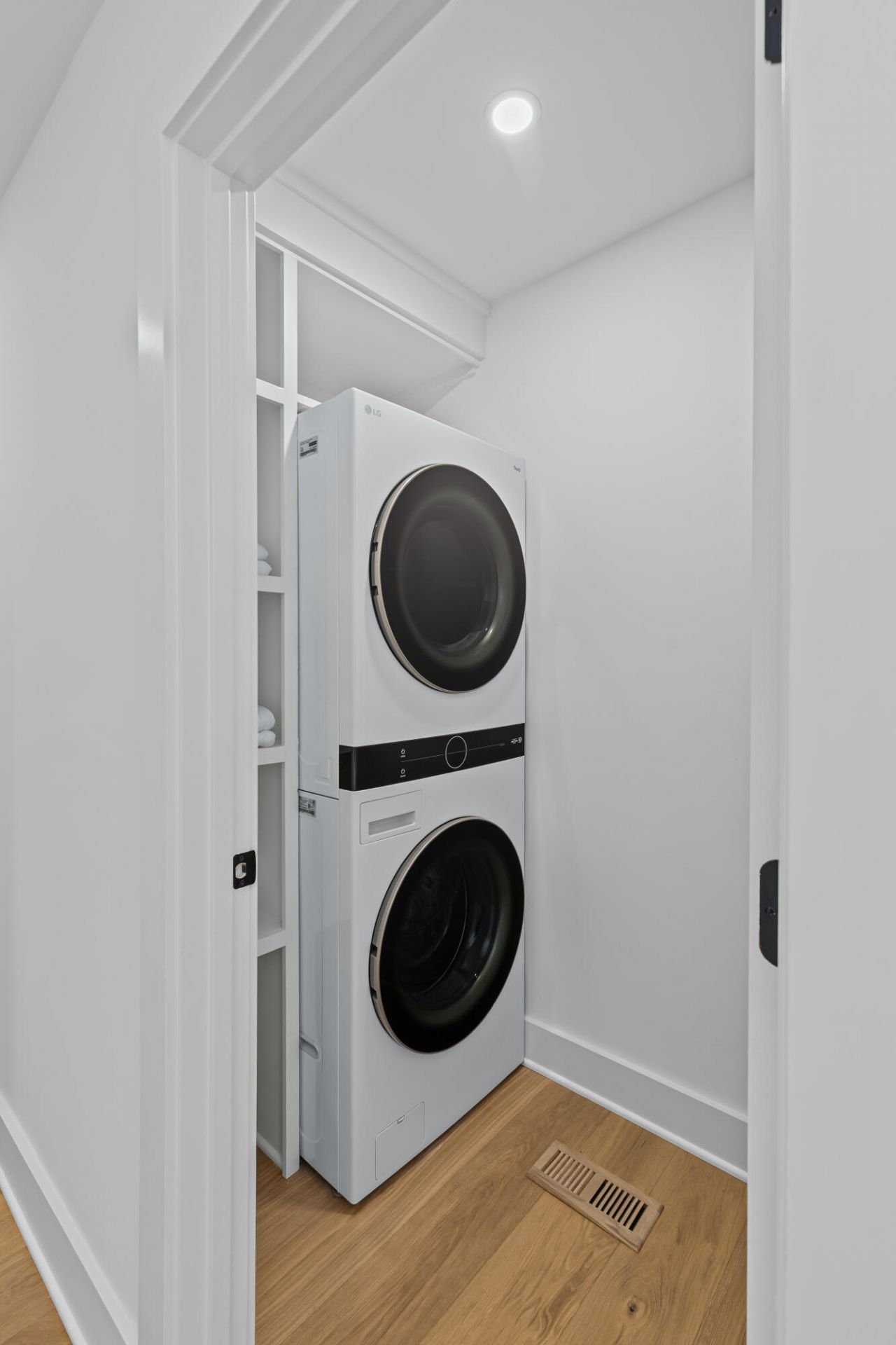 1018 Casseque Province Photo 45