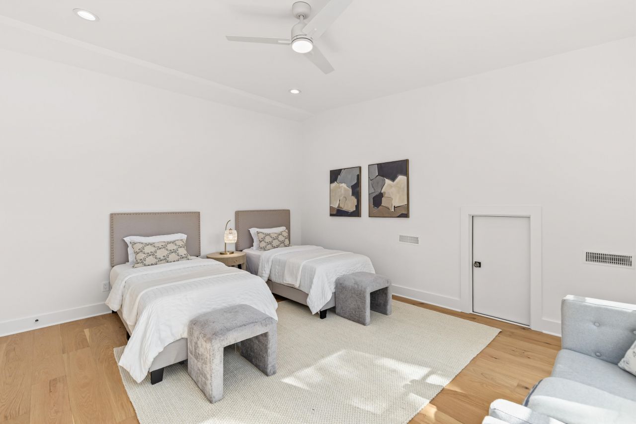 1018 Casseque Province Photo 47