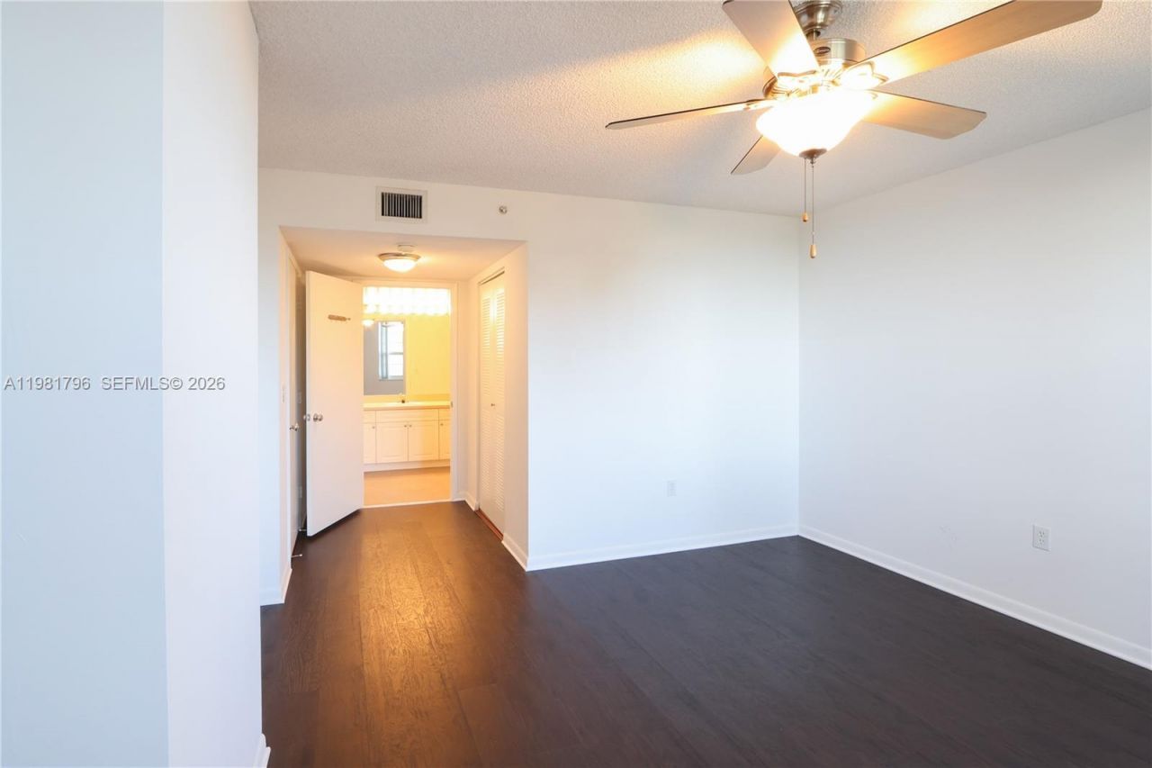 520 SE 5th Ave, Unit 1208, Fort Lauderdale, FL 33301 Photo