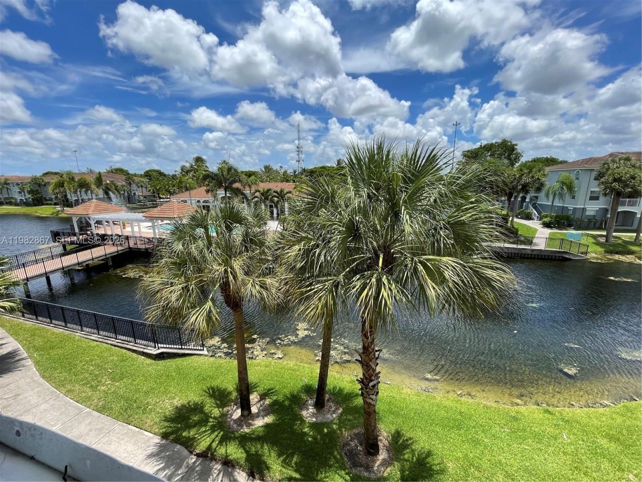 9640 NW 2nd St, Unit 5-305, Pembroke Pines, FL 33024 Photo