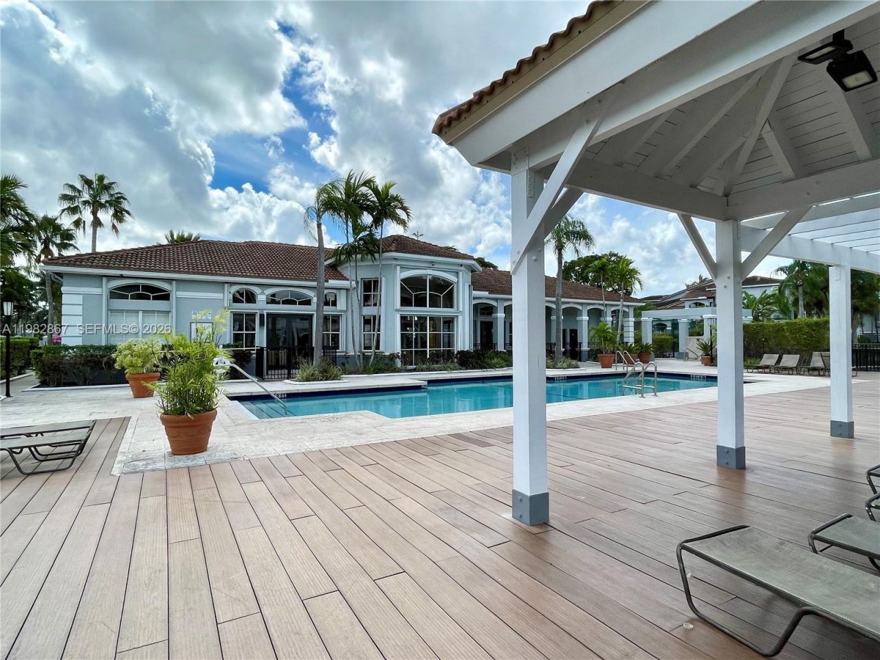 9640 NW 2nd St, Unit 5-305, Pembroke Pines, FL 33024 Photo