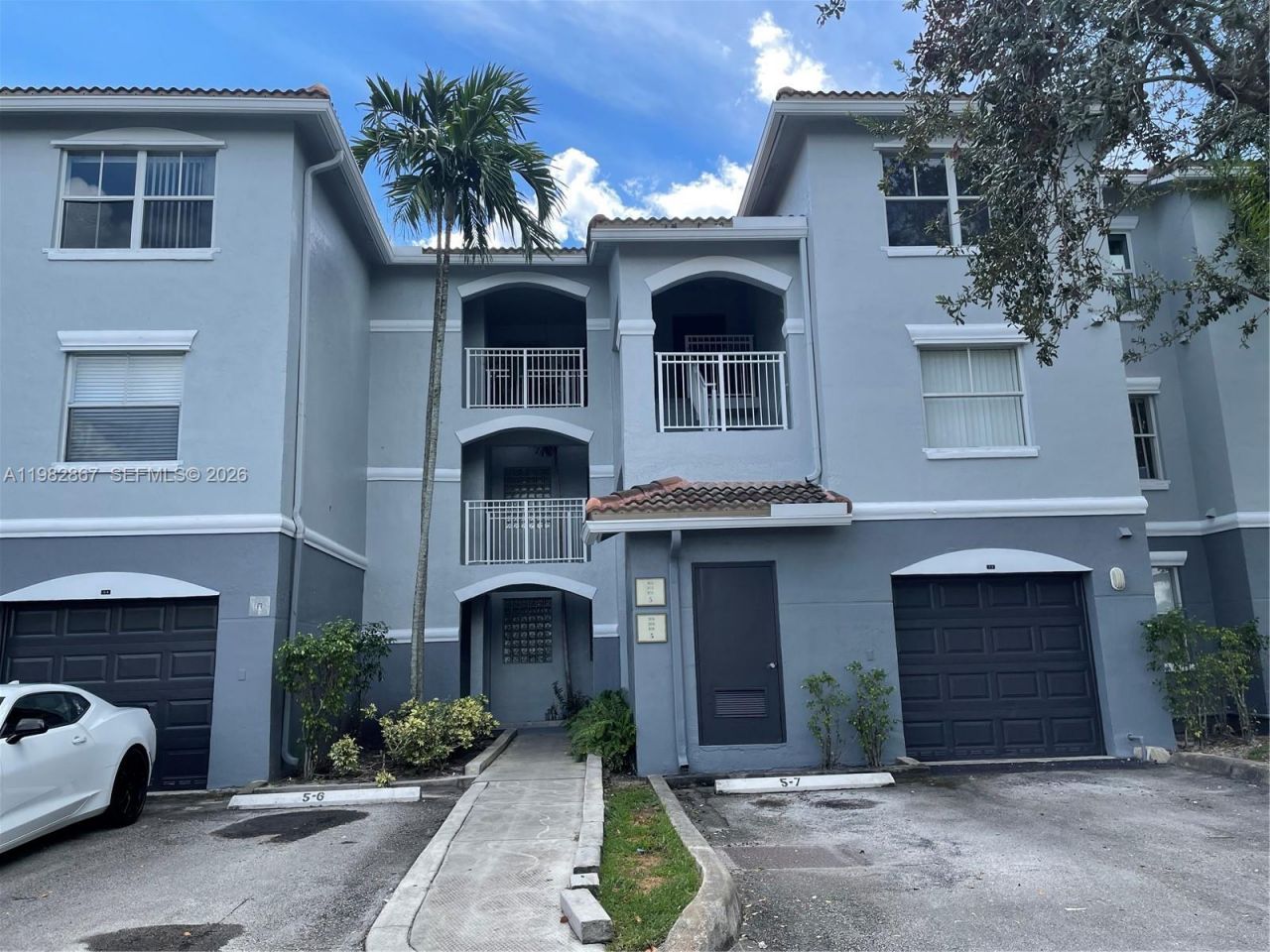 9640 NW 2nd St, Unit 5-305, Pembroke Pines, FL 33024 Photo